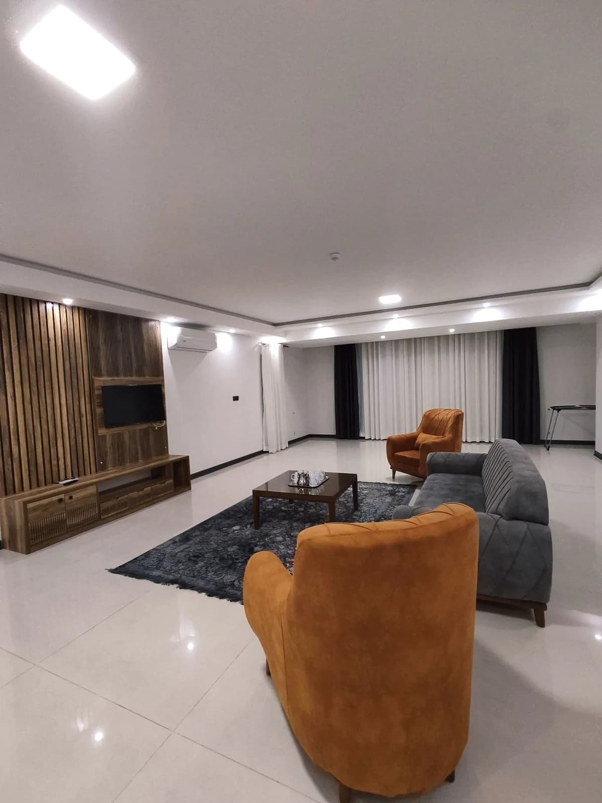 Villa image 1