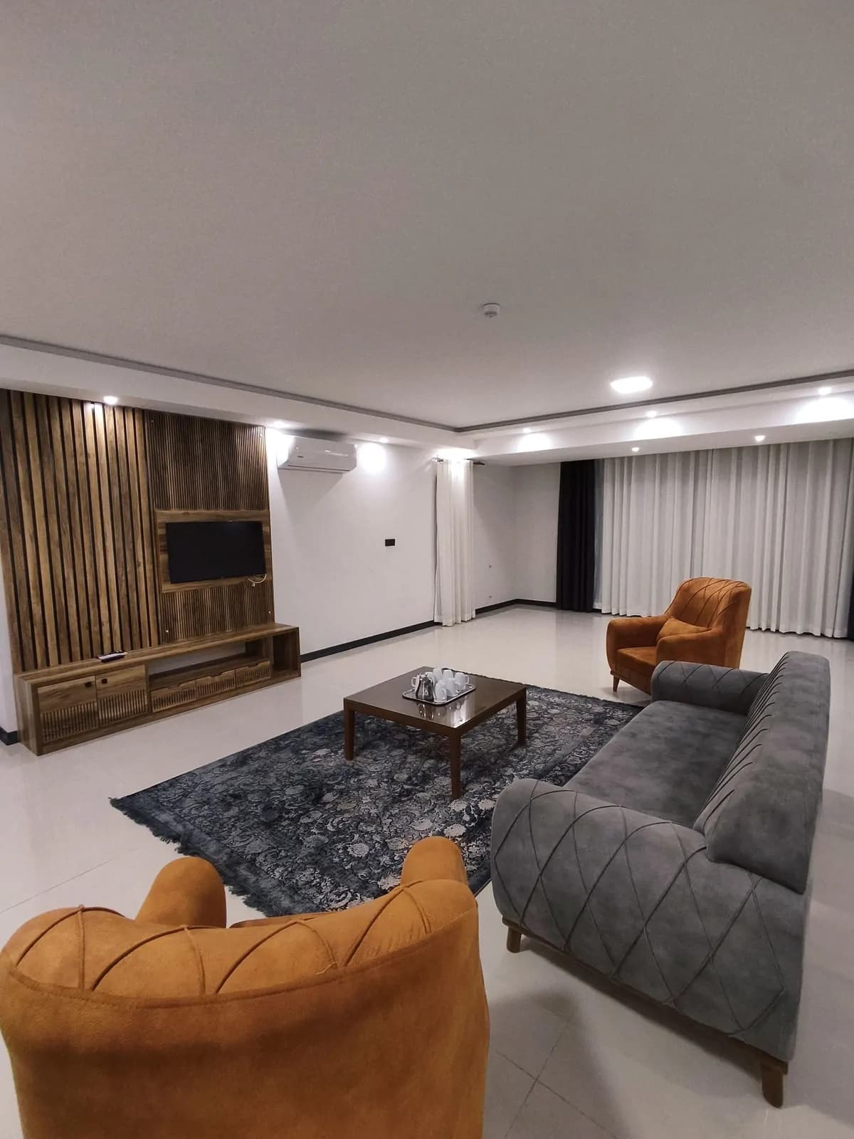 Villa image 2