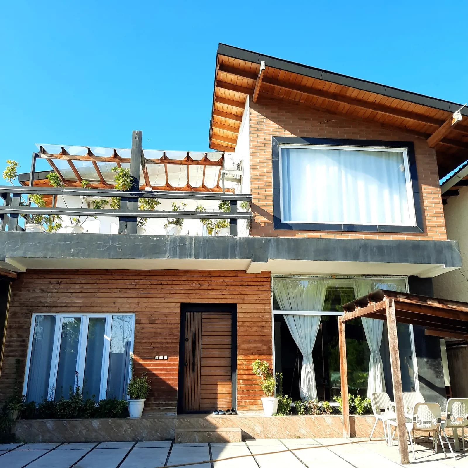 Villa image 2
