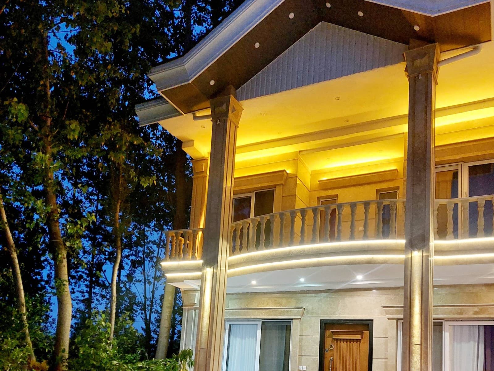 Villa image 2
