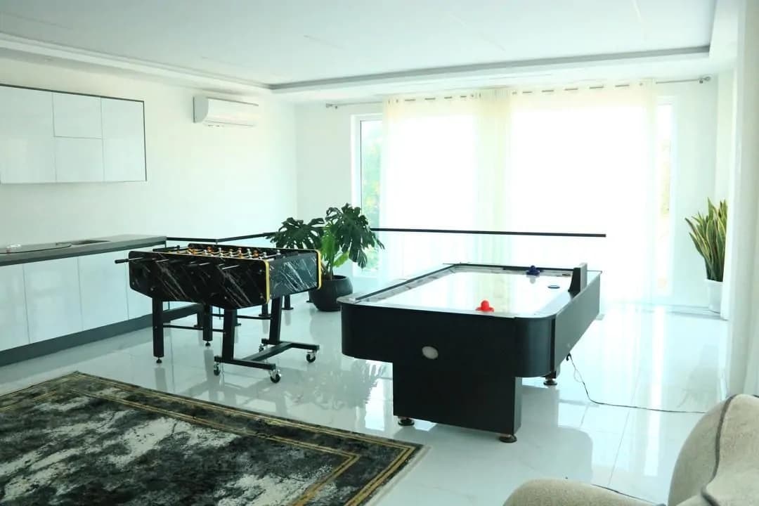 Villa image 10