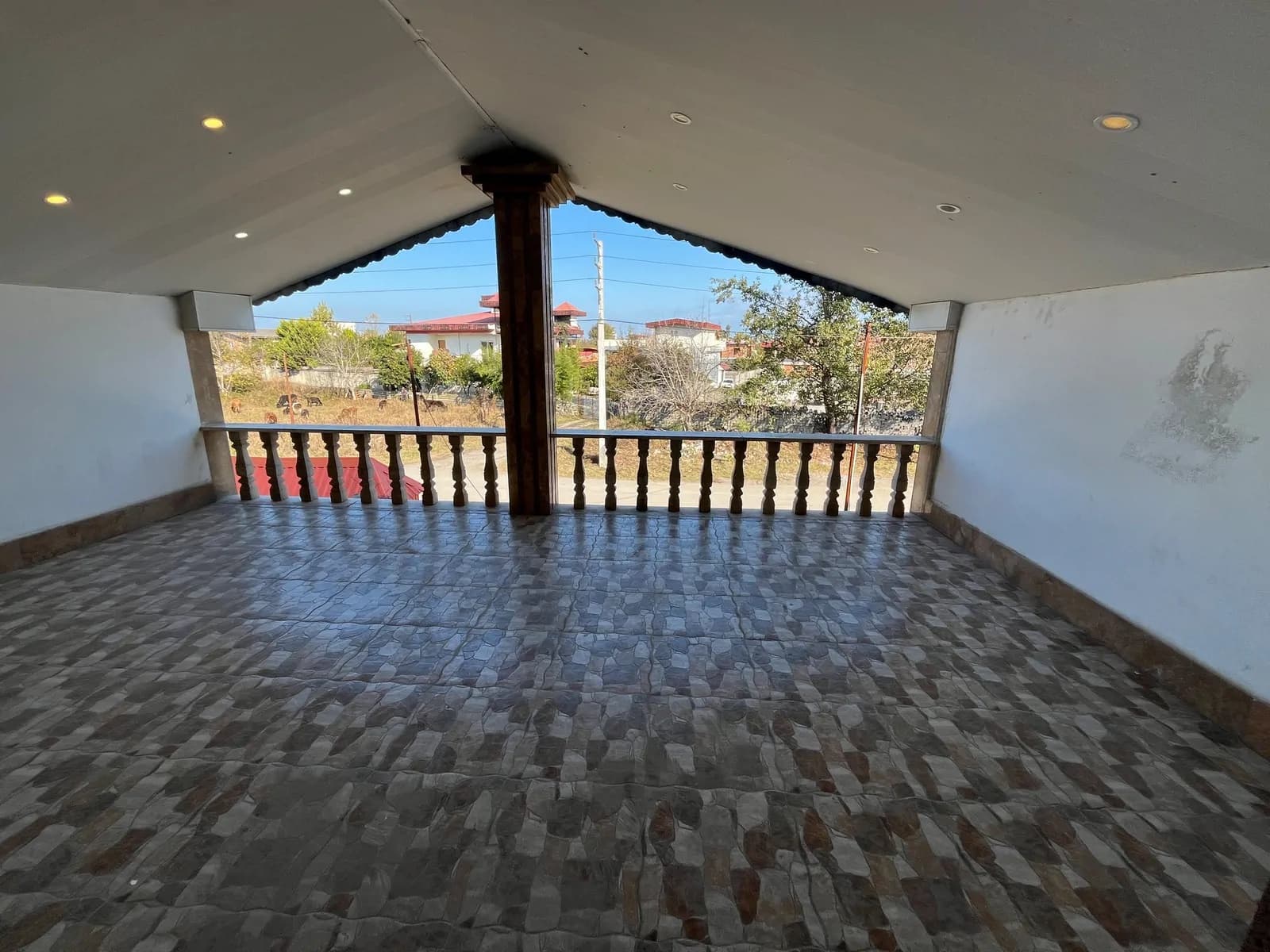 Villa image 9
