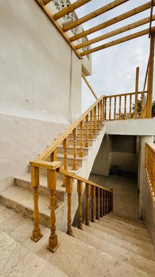 Villa image 8