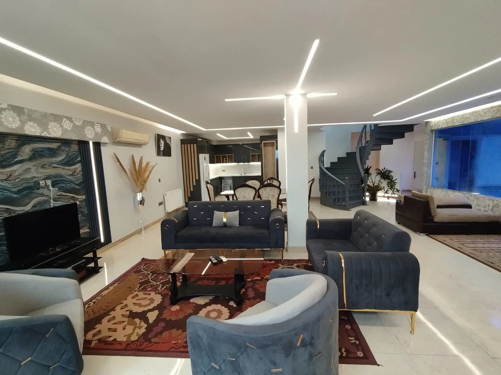 Villa image 3