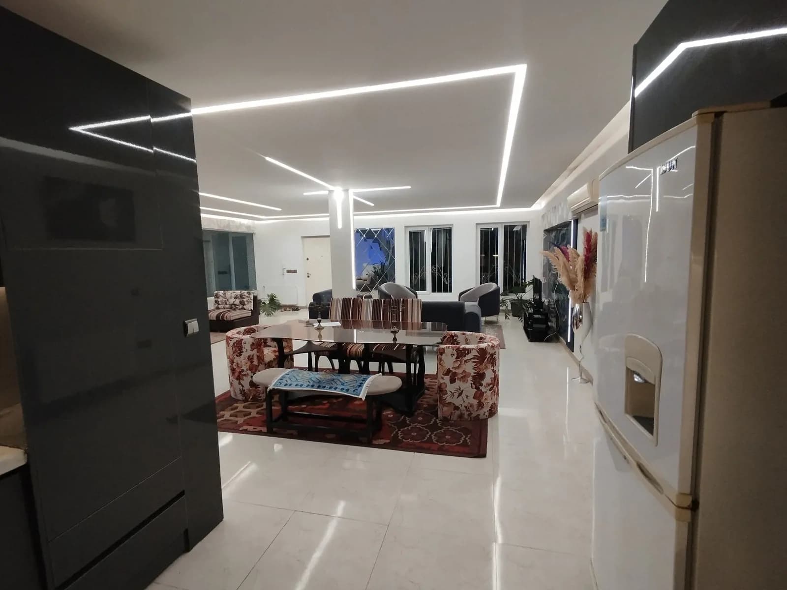 Villa image 8