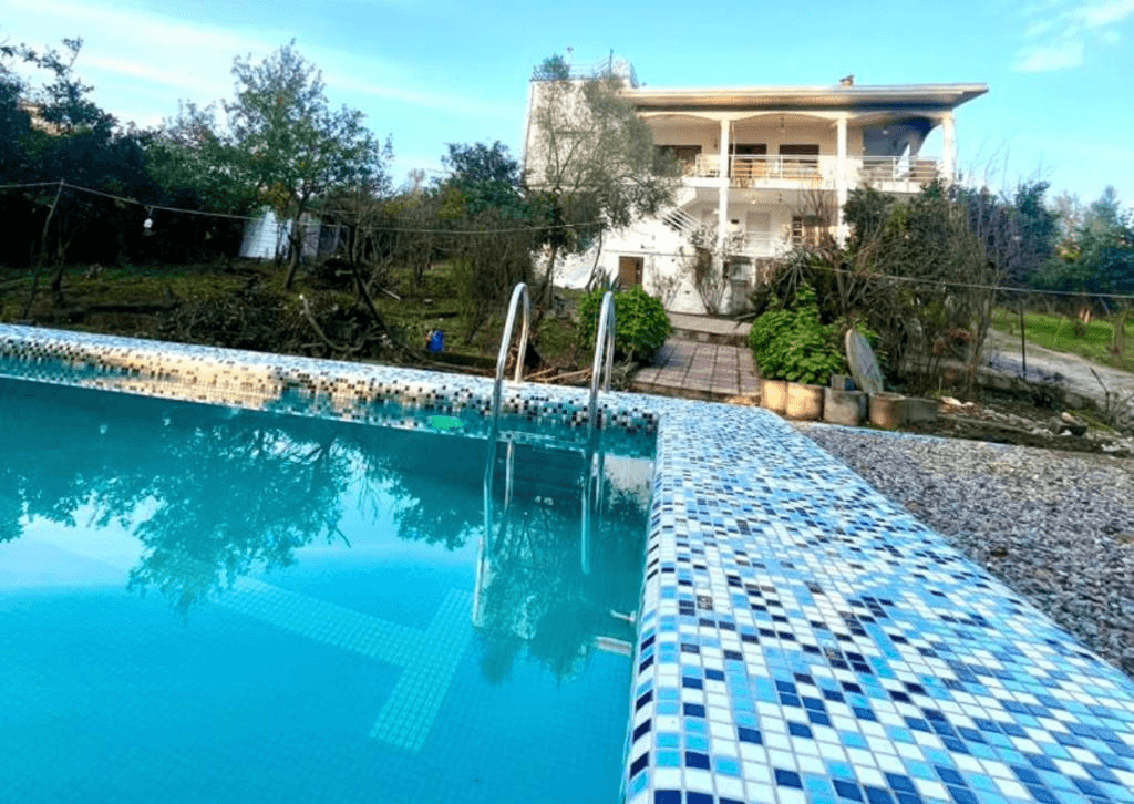 Villa image 1