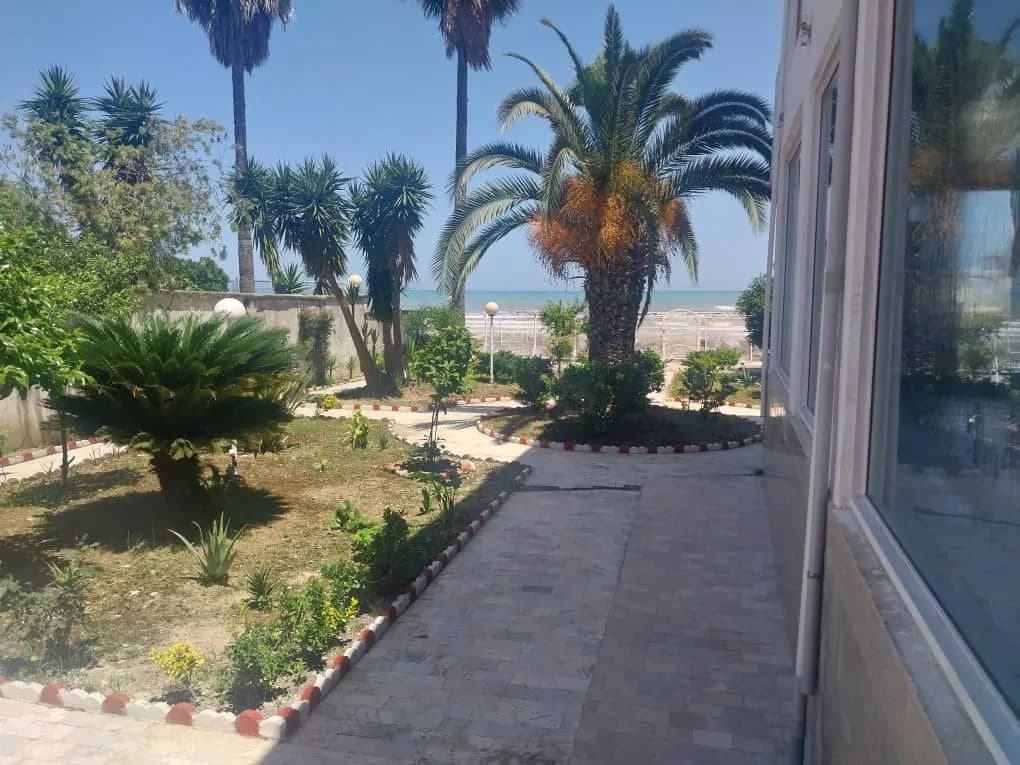Villa image 16