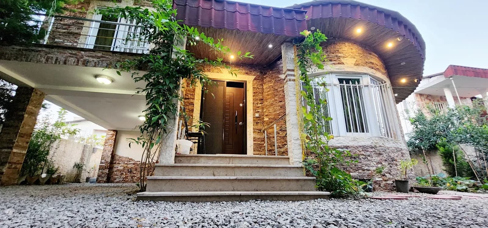 Villa image 1